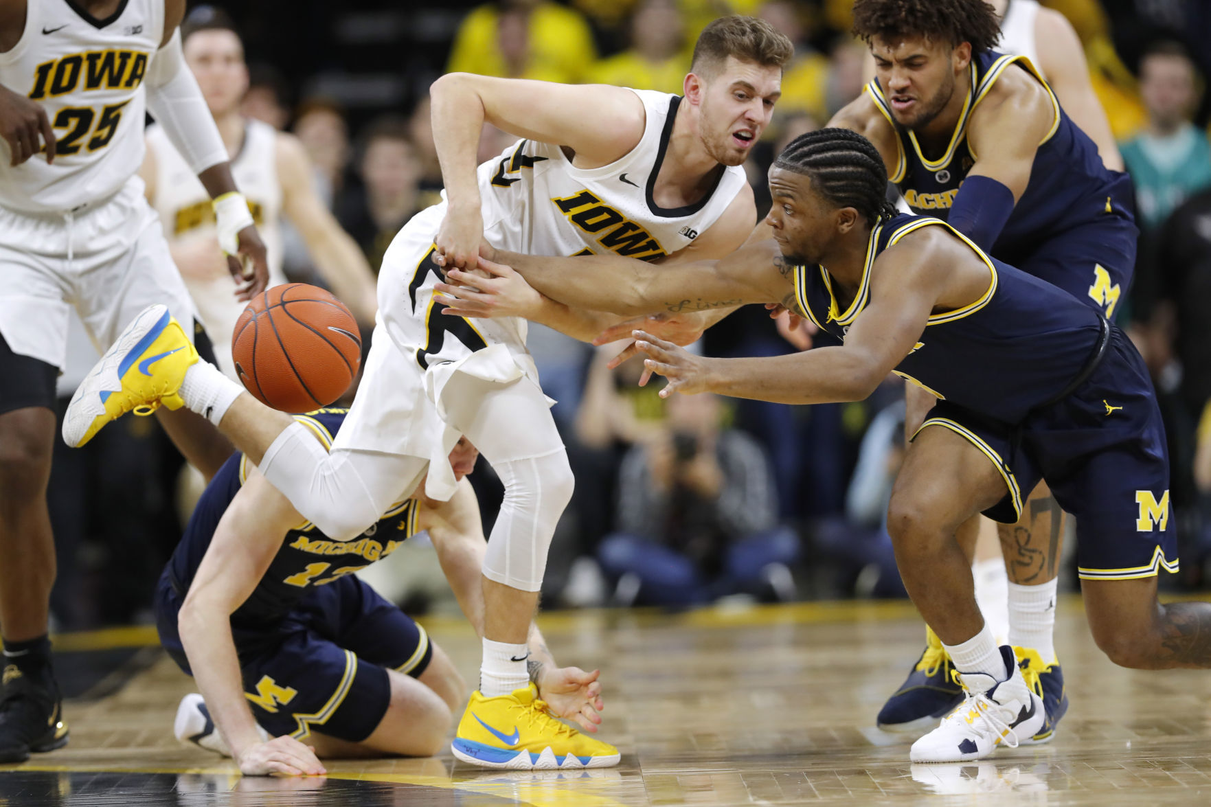 Michigan Iowa Basketball